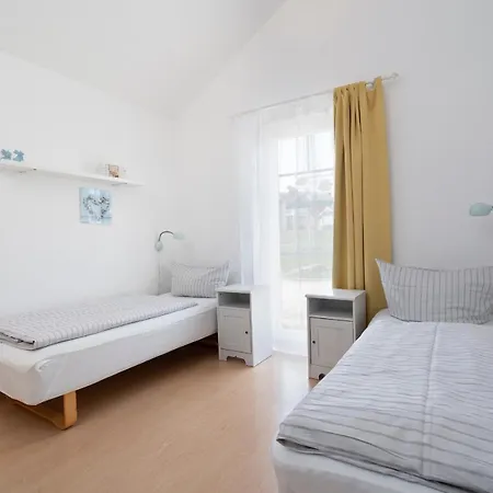 Strandpark H085 Holiday home *